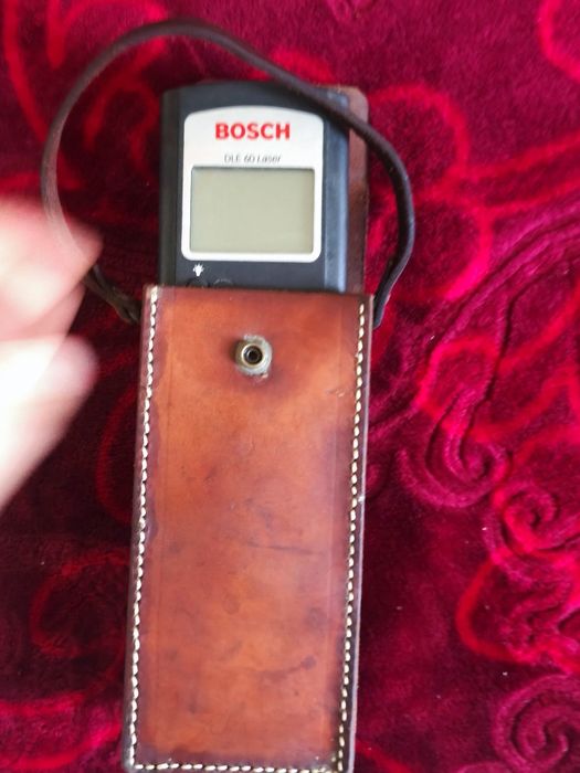 telemetru cu laser Bosch DLE 60