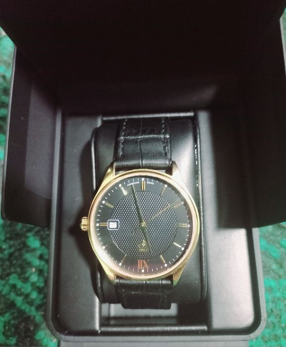 Genuine Leather 1 yil kafolati bilan yangi 10 kun bo‘ldi olinganiga