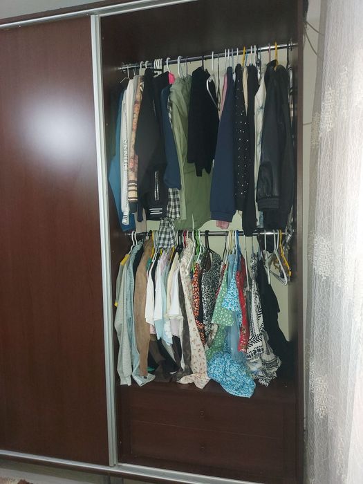 Dressing / Șifonier Spațios FĂCUT LA COMANDĂ (2.7m x 2.3m) – Uși Glisante & Oglindă
