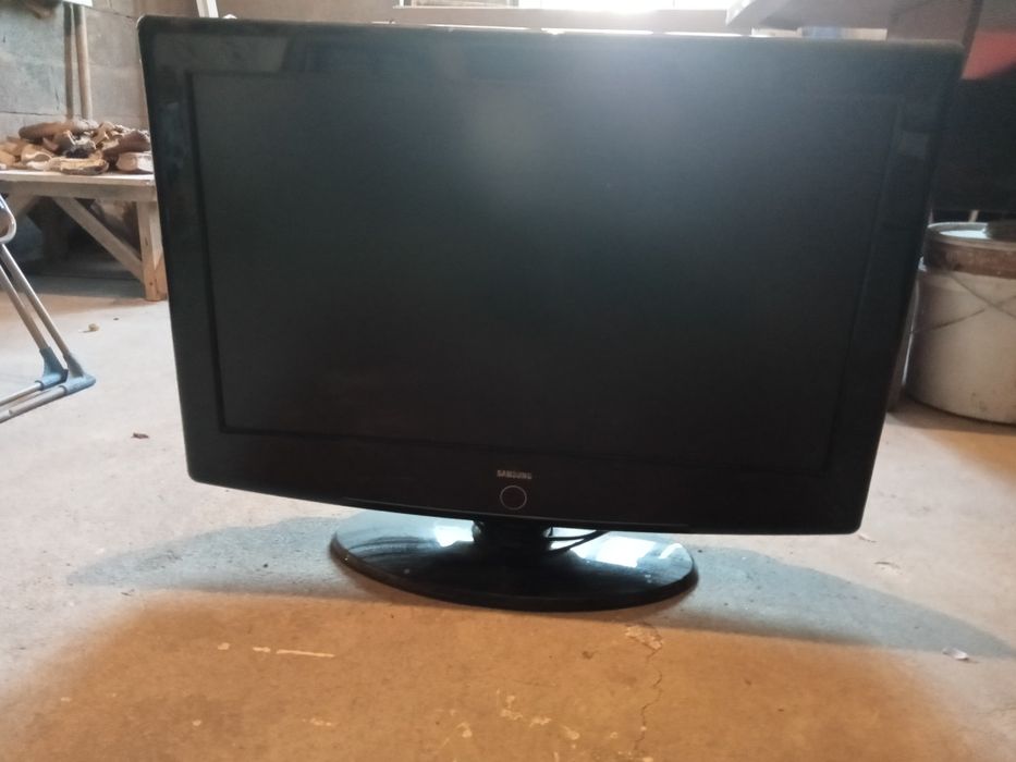 Телевизор на запчасти