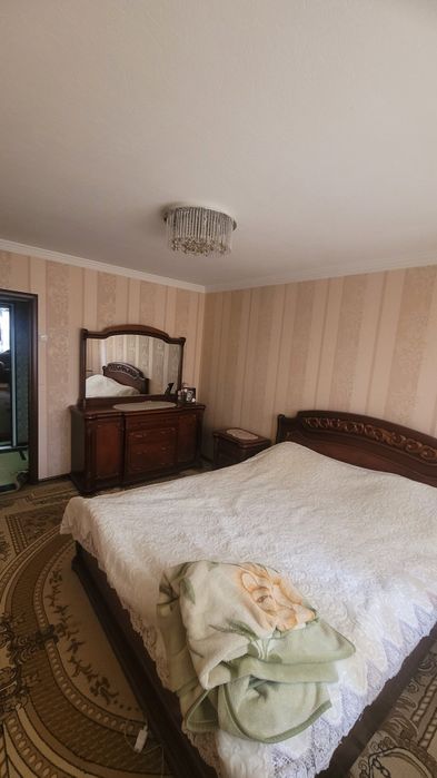 Сурочна  продается  квартира 3 комната В Самкоче