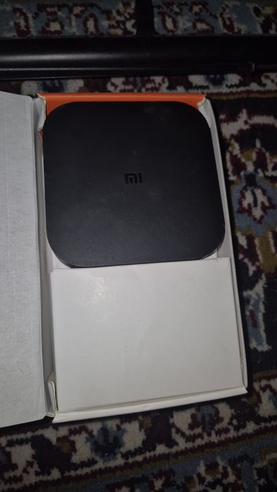 Продам mi box б/у в хорошем состоянии 4к ultra hd
