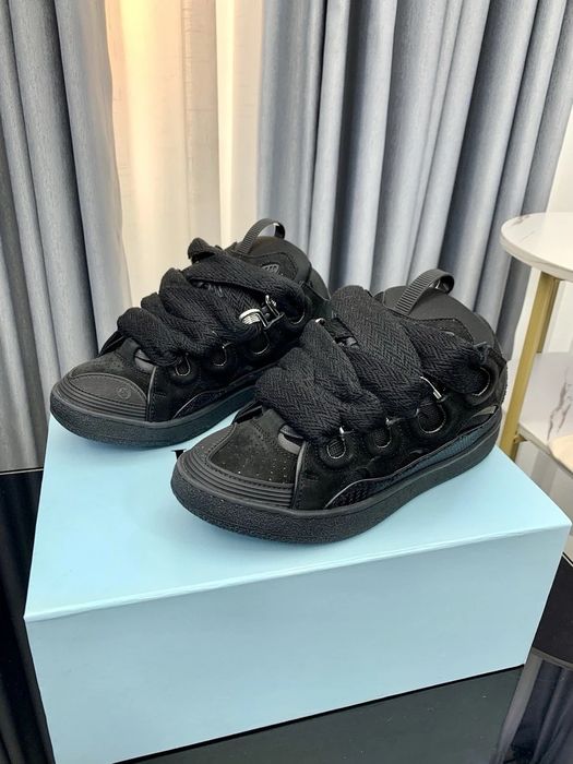 Lanvin Curb Black piele naturala marimile 42,43,44 în stock