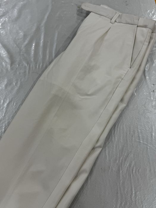 Продаю брюки белые