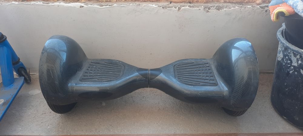 Продаётся гироскутер.