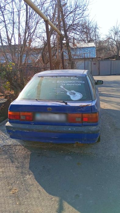 Продам машину Honda concentra