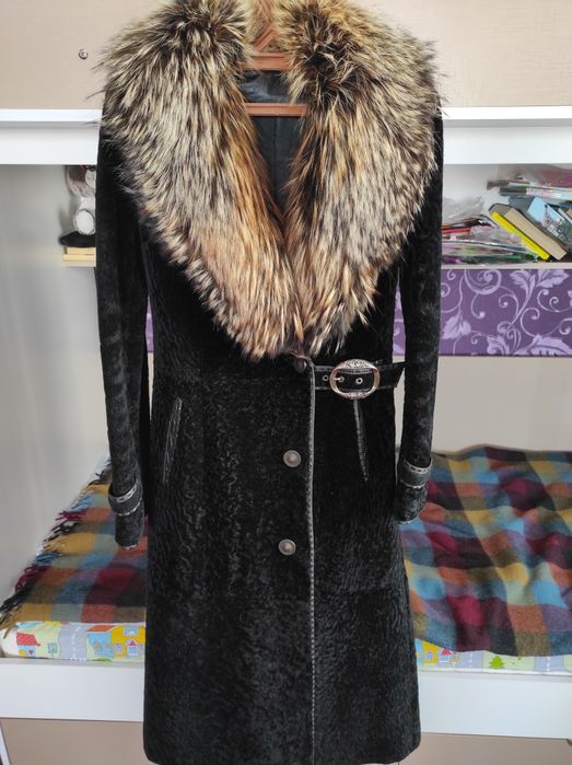 Мутоновая шуба воротник енот