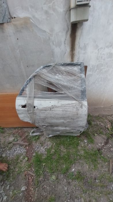 Дверь лексус задняя левая дверь