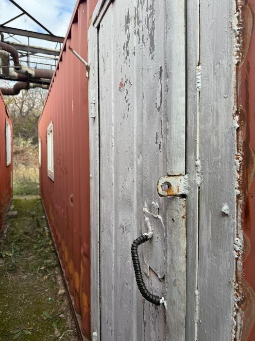 контейнеры 40т утепленные , с дверьми и окнами