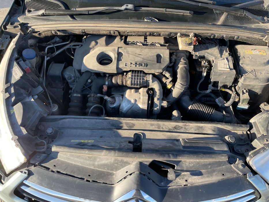 Citroen C4 1.6 e-HDi 112 кс двигател 9HR Ситроен 1.6 e-ХДИ engine 9HR