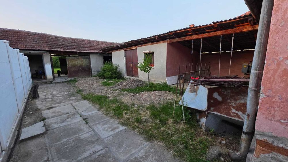 Casă de Vânzare în Sebiș, Jud. Arad