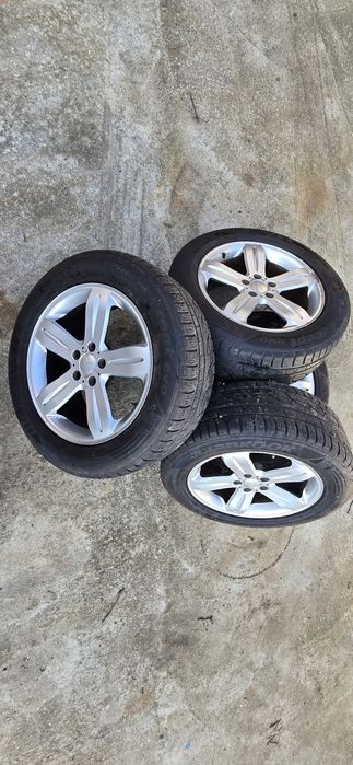 Vând jante de aluminiu cu anvelope de iarnă pt  Audi Q5