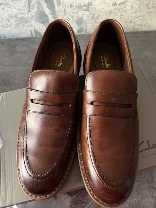 Charm tufli erkaklar Clarks