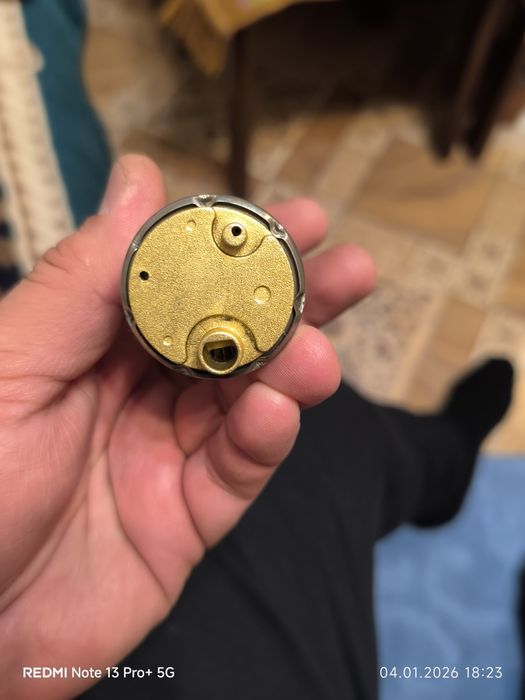 Продам бензонасос на камри 40 2.4