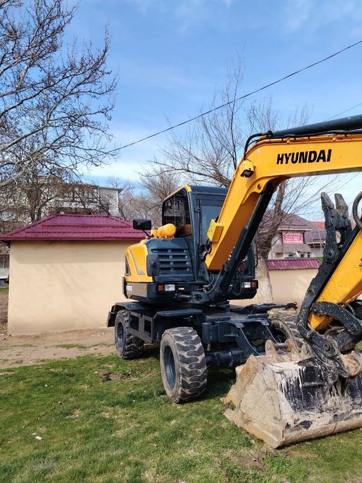 EKSKAVATOR Sotiladi yangi Koreyskiy