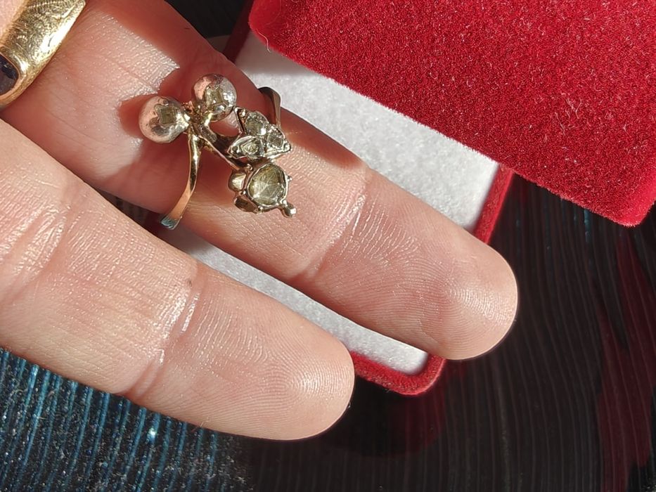 Inel vechi aur 14k diamante montate in argint