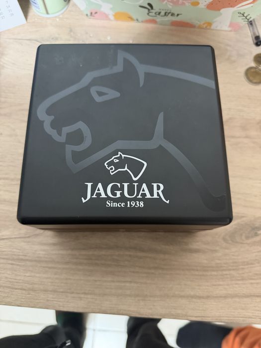 Часовник Jaguar