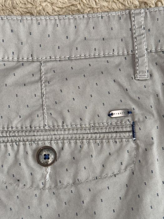 Pantaloni scurți Bugatti – casual premium (vară) ca noi