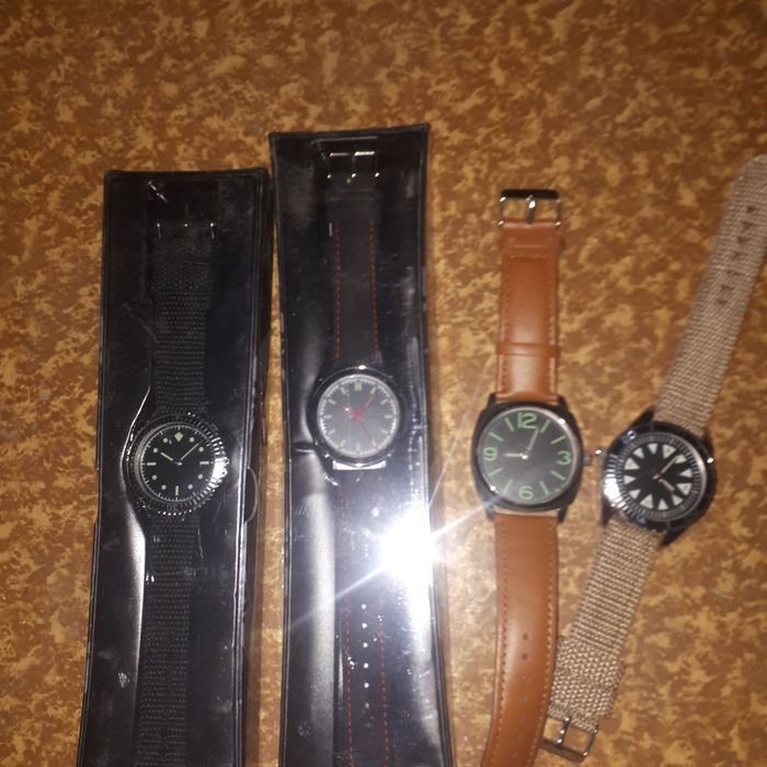 Часа ручные на батарейках