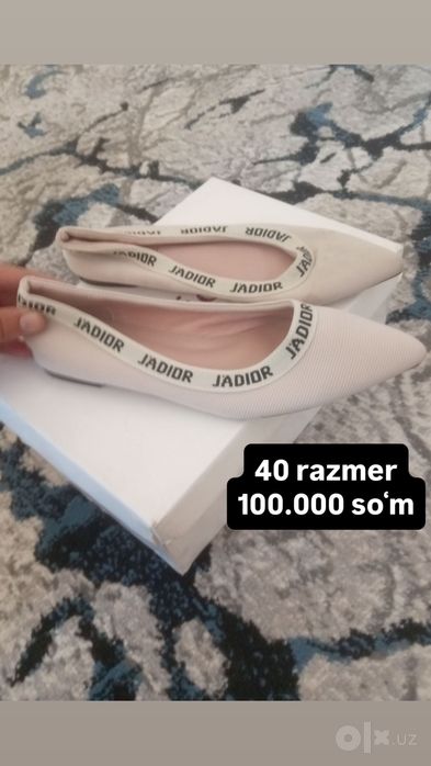 Yangi ayollar uchun oyoq kiyimlar sotiladi arzon narxda