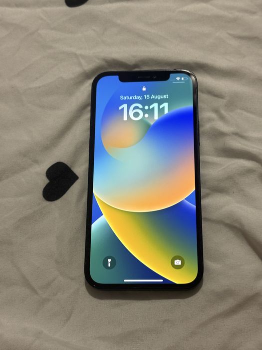 iphone 12 în stare bună