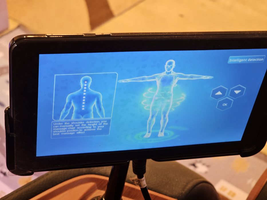 Массажное кресло б/у