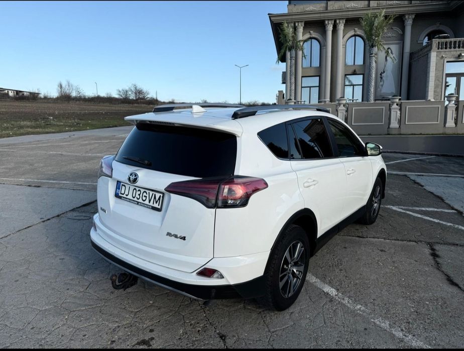 TOYOTA RAV4 2017 — imagine 4