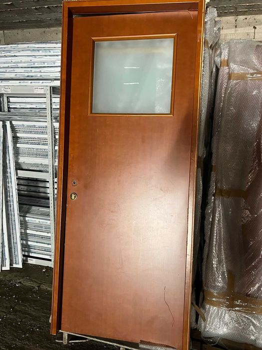 Usi lemn masiv,usi hotel,usi cartela hotel