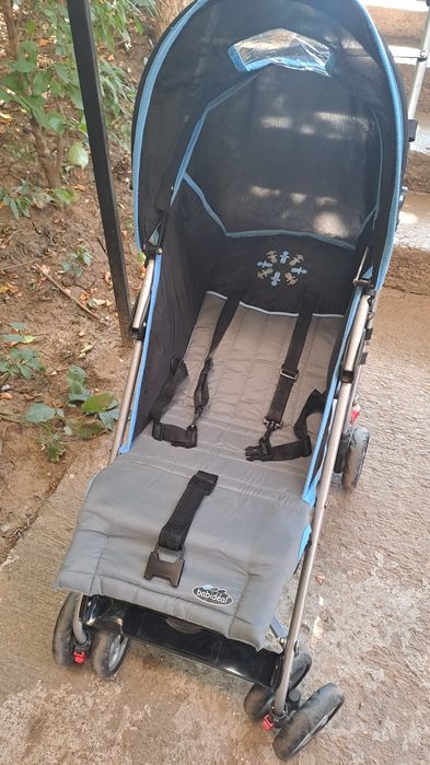 Cărucior de copii pliabil tip "sport"