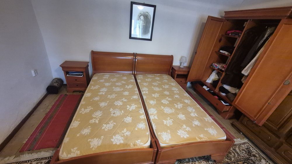Set : 2 paturi - 200/90cm+2 noptiere +1 dulap