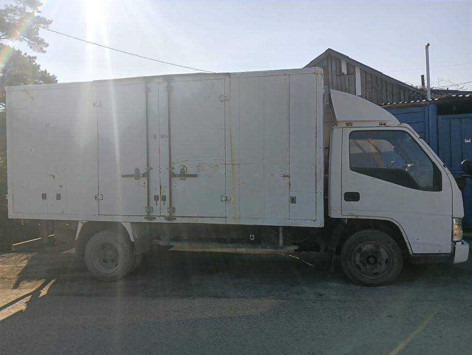 Продам грузовик jmc