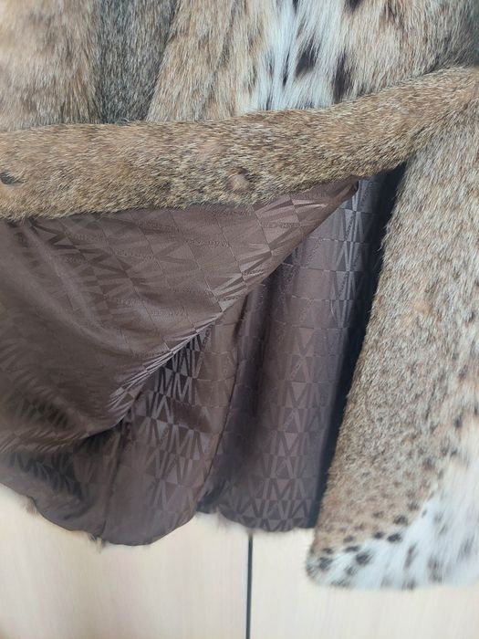 Шуба из меха рыси новая