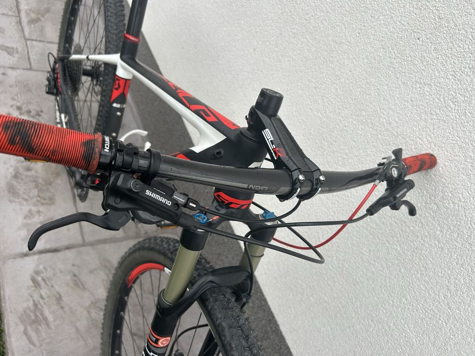 Scott scale 930 carbon