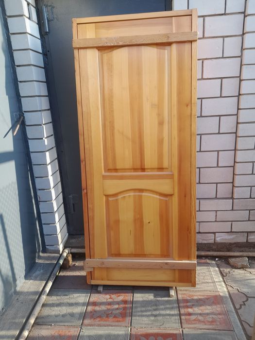 Продам деревянные двери