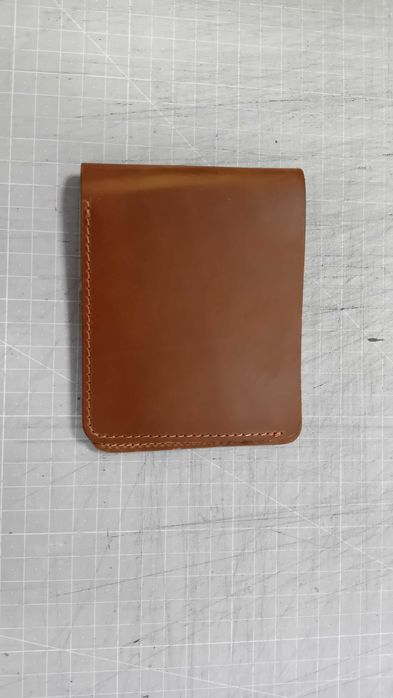 Чисто ново мъжко портмоне от естествена кожа