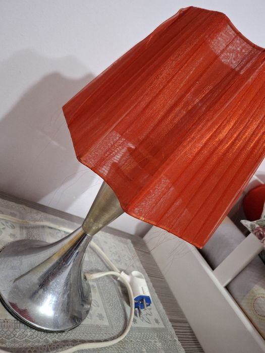 Продаётся торшер светильник