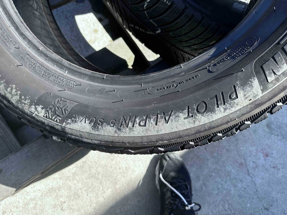 SET 2 Anvelope Iarna 225/60 R18 MICHELIN Pilot Alpin 5 SUV 104H