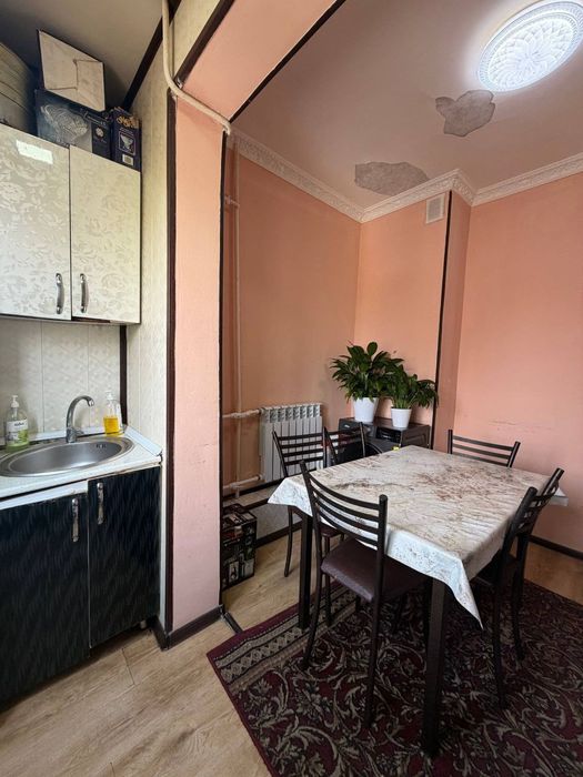 Продаётся 1 комнатная квартира Юнусабад универсам