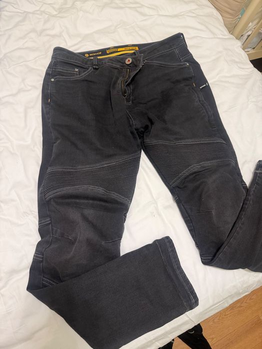 Мотоциклетные джинсы