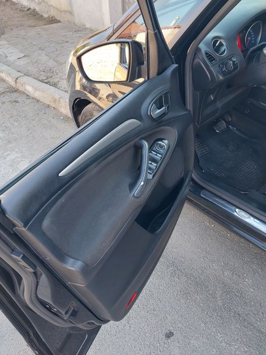 Тъся нов собственик на Форд Галакси