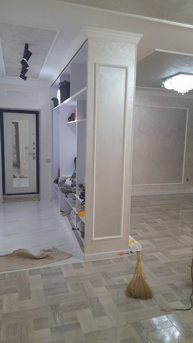 Кладка кирпича на балконе.