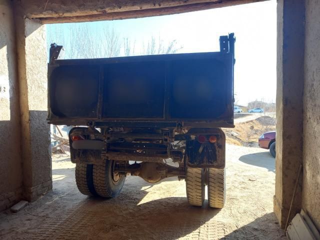 Zil sotiladi srochniy