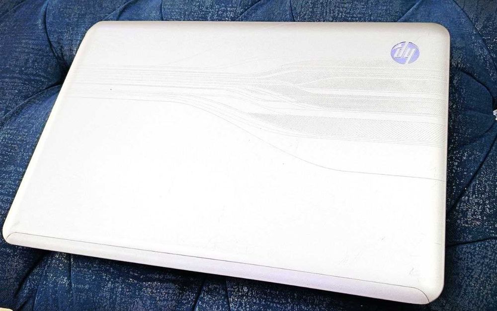 Noutbuk HP Pavilion DV7 17.3 ekran