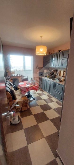 Продава се Тристаен апартамент в Пловдив, Христо Смирненски - 110 кв.м за 1228 €/кв.м - Снимка #3