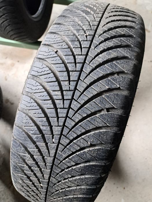 2 anvelope Allseasons 195 65 r15 Goodyear