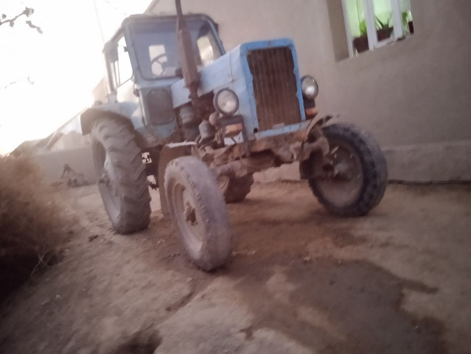 Mtz 80 sotiladi kelishilgan narxda