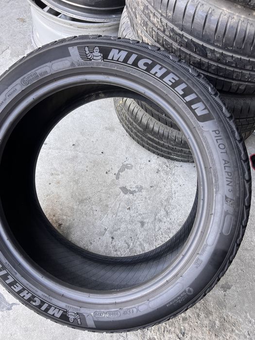 4 anvelope iarna 245/45/19 , Michelin !