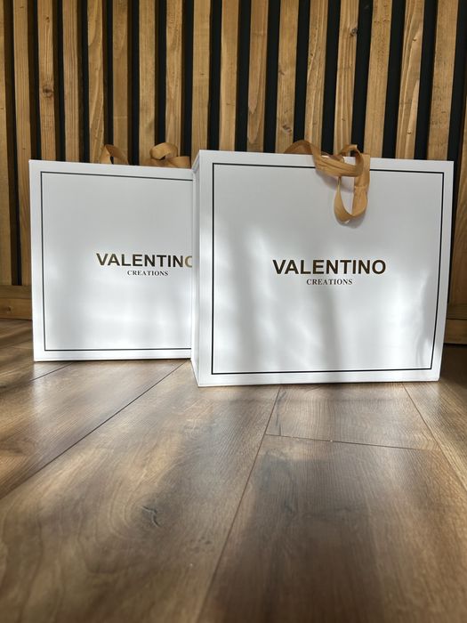 Чисто нова чанта(VALENTINO)