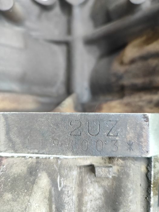 Заряженный блок 2uz-fe