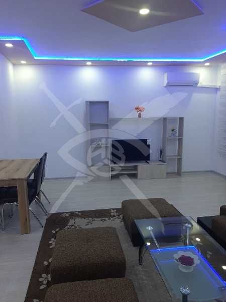Дава се под наем Тристаен апартамент в Асеновград - 98 кв.м за 498.27 € - Снимка #1